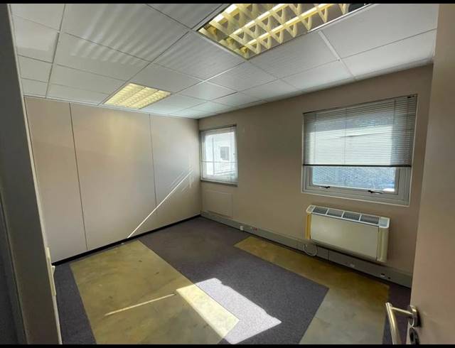 BUSINESS PROPERTY TO RENT IN TYGER VALLEY